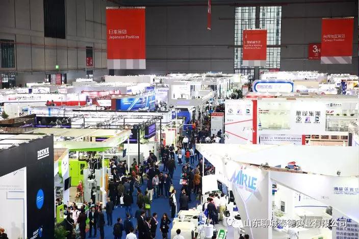 他山之石 可以攻玉——公司領(lǐng)導參觀上海國際橡塑展